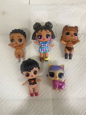 LOL OMG Surprise dolls lot and cat